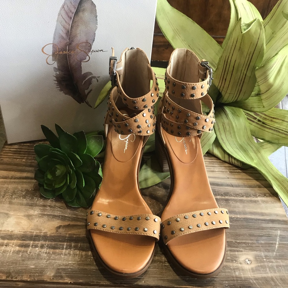 LAST CHANCE!!! Jessica Simpson Wedges